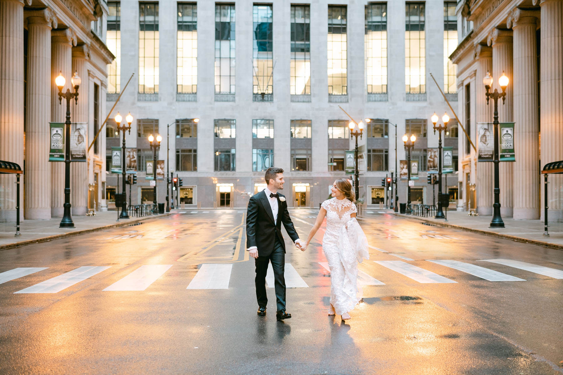 chicago board of trade rainy day wedding photos