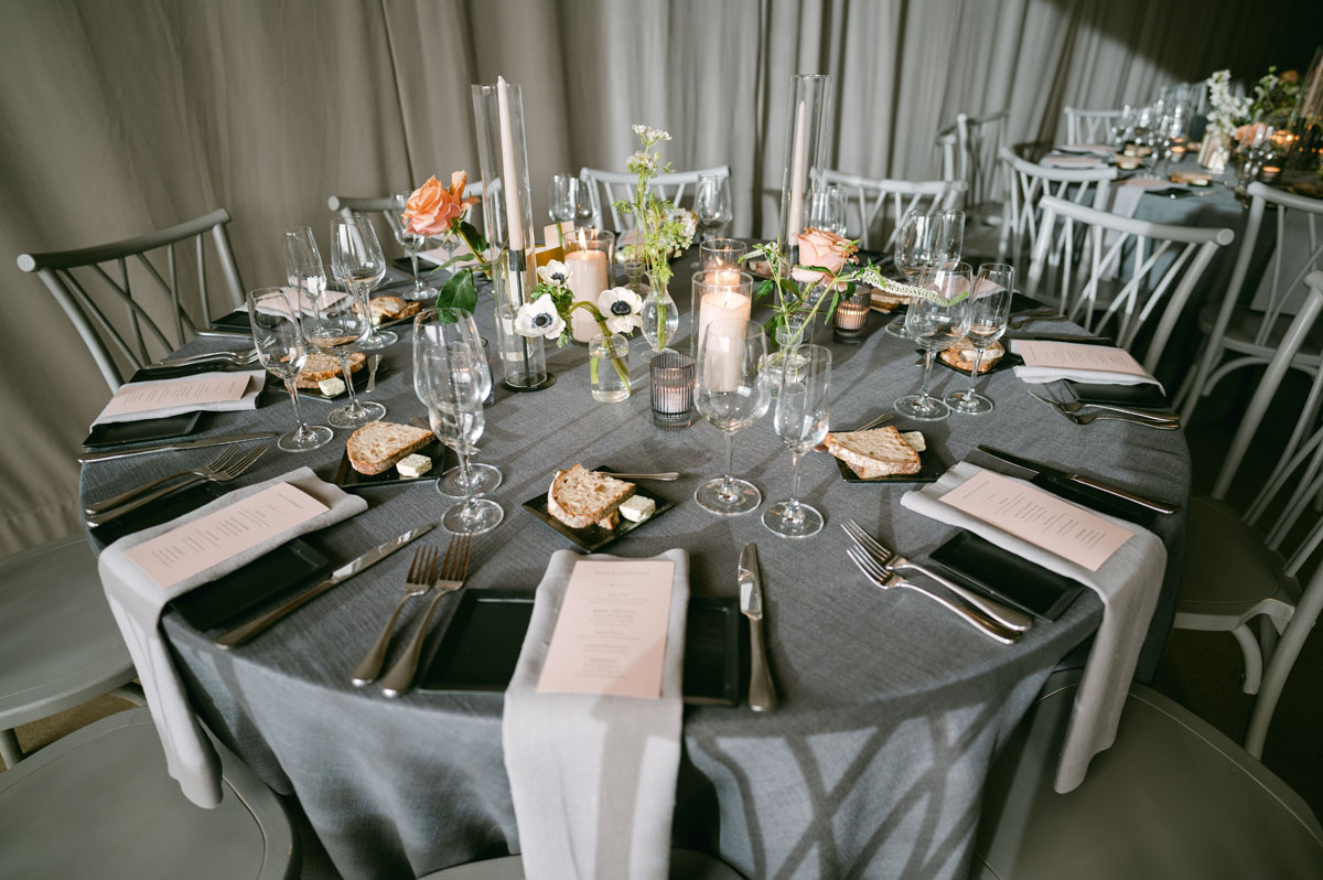chic wedding table decor