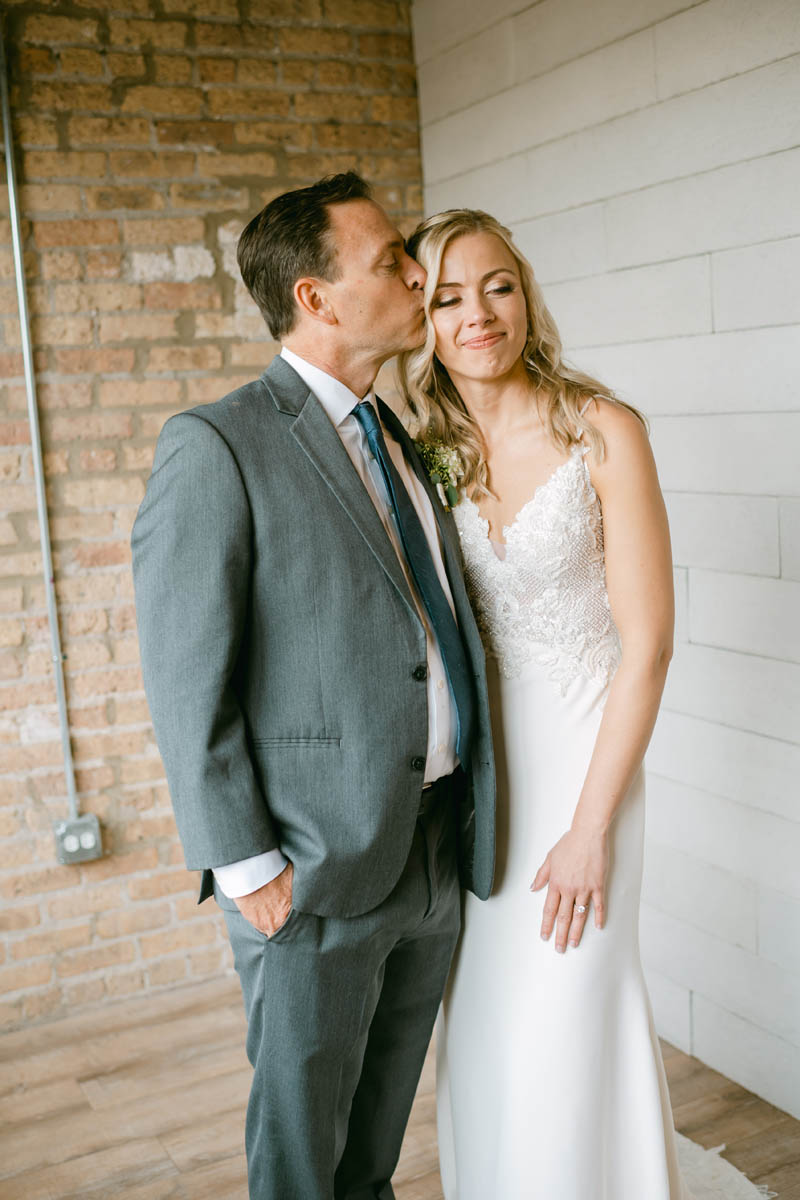 Bride and dad first look