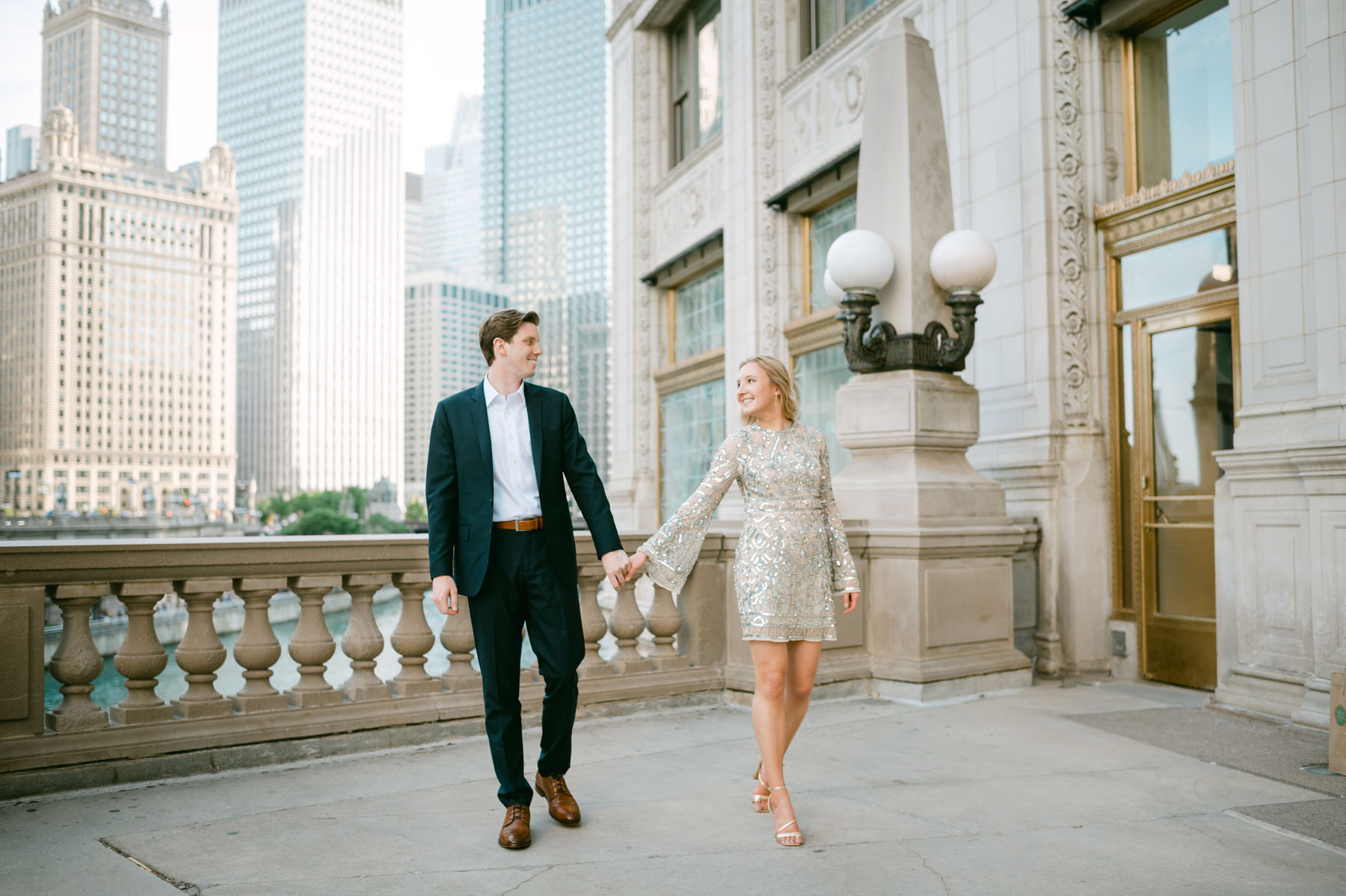 chicago wrigley building engagement photo