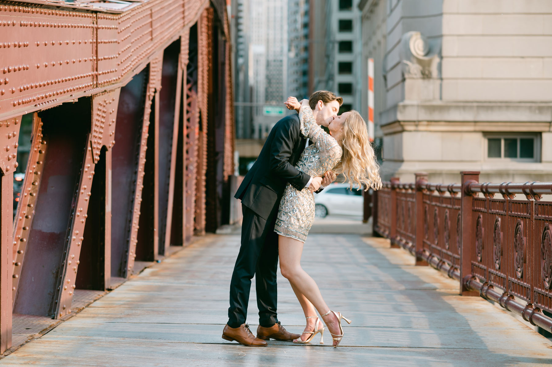 light and airy chicago engagement photographer