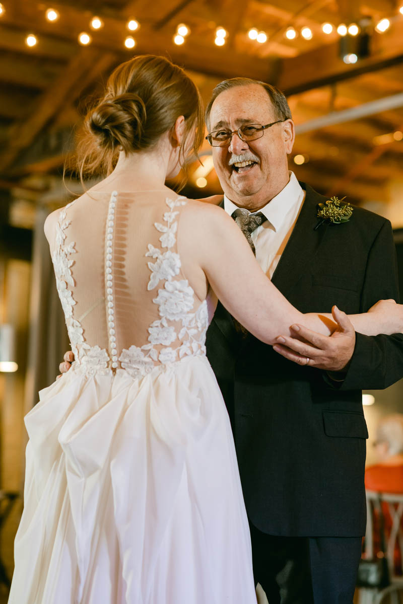 bride and dad first dance