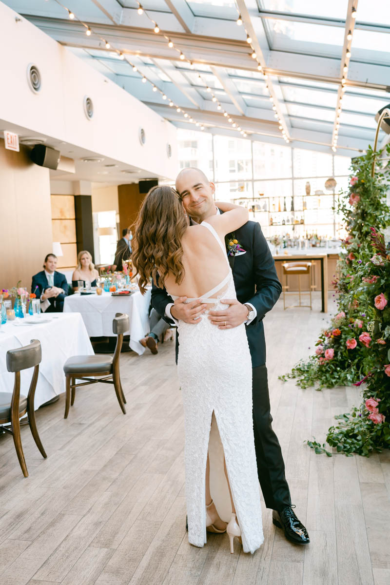Couple dancing at their Gibsons Italia wedding.