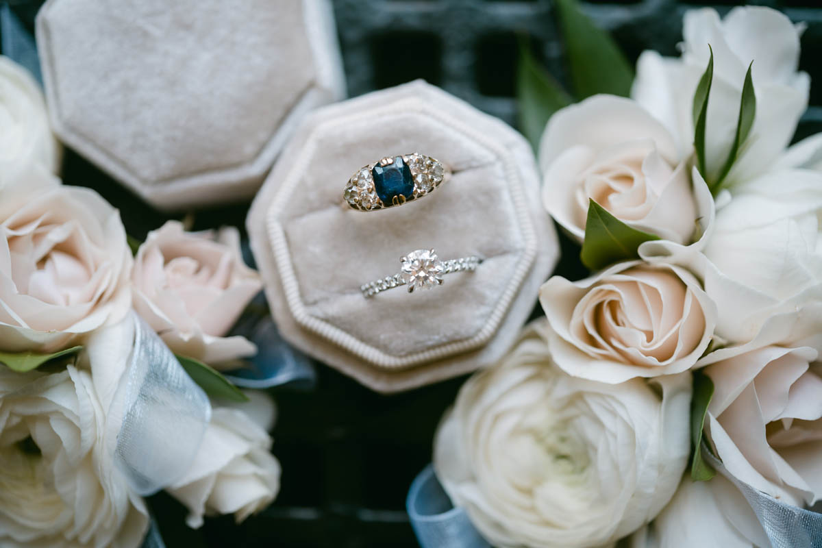 wedding rings with pink flowers