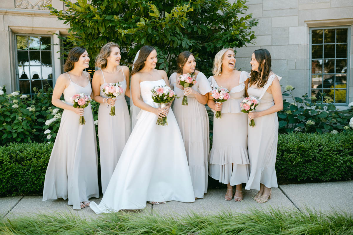 Light and airy wedding at Michigan Shores Club wedding