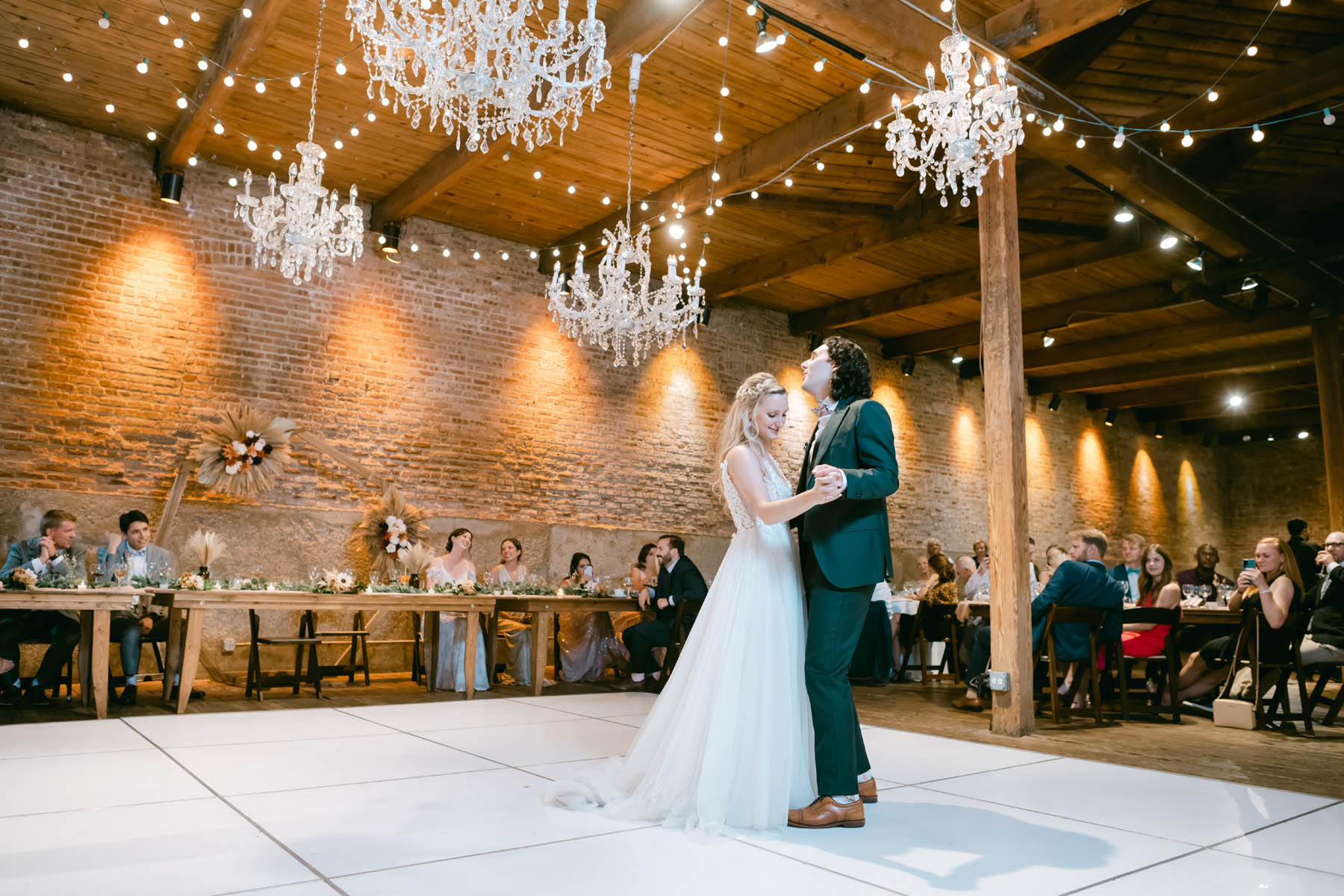 Gallery 1028 wedding first dance