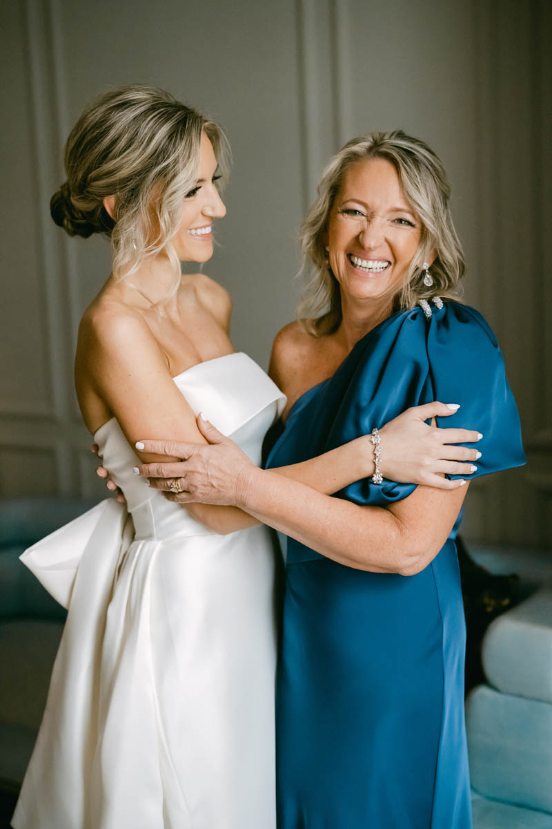 Bride with her mom