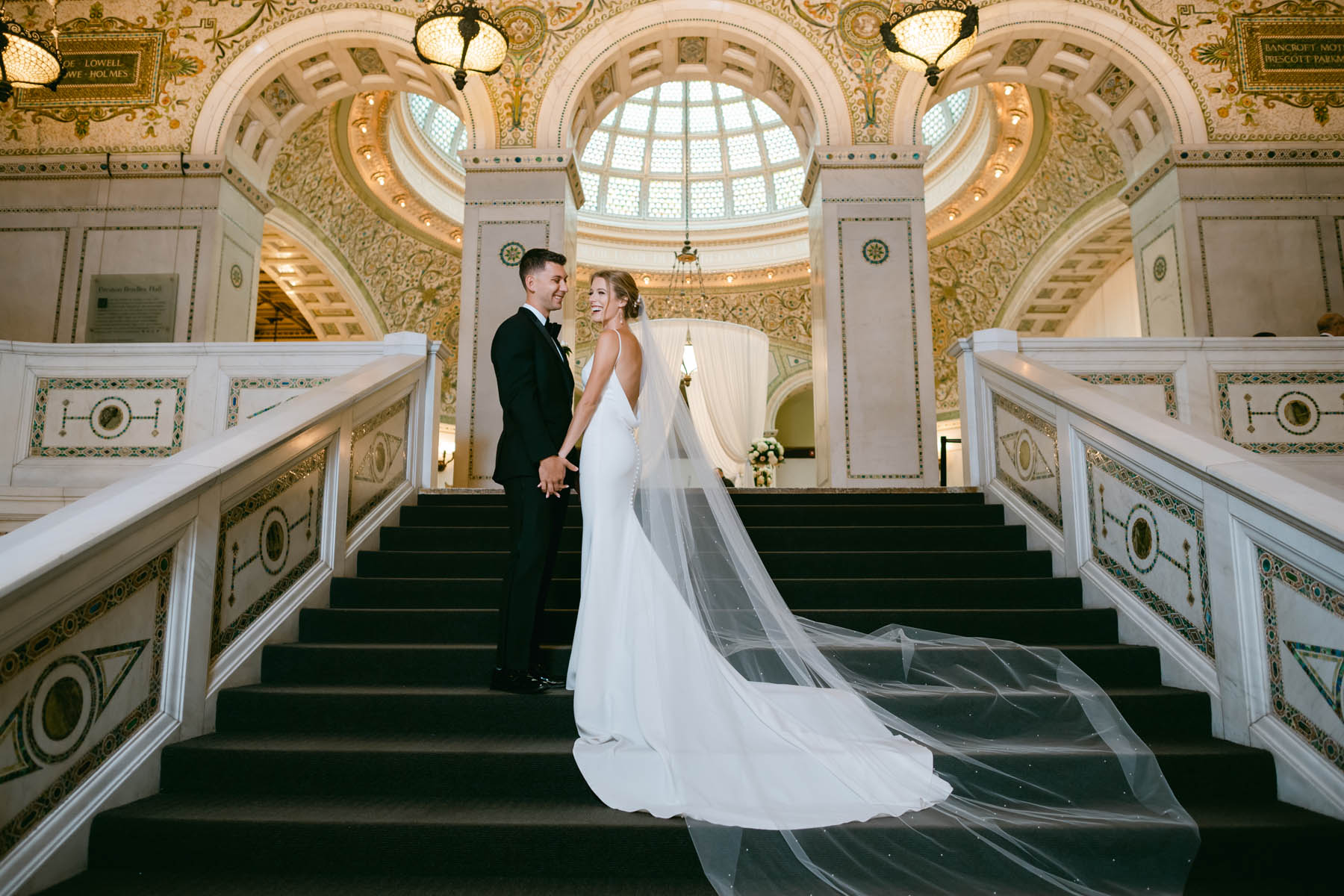 chicago cultural center wedding light and bright photographer