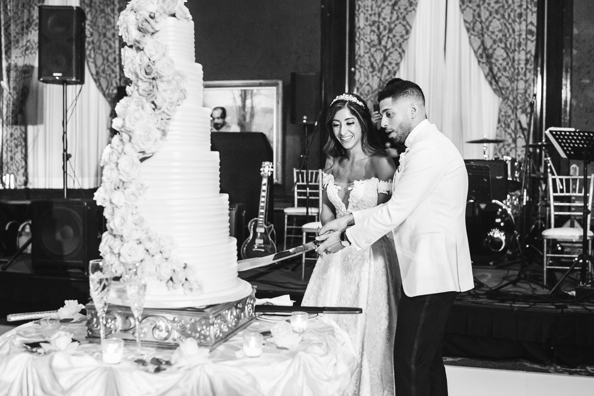union league club wedding cake cutting