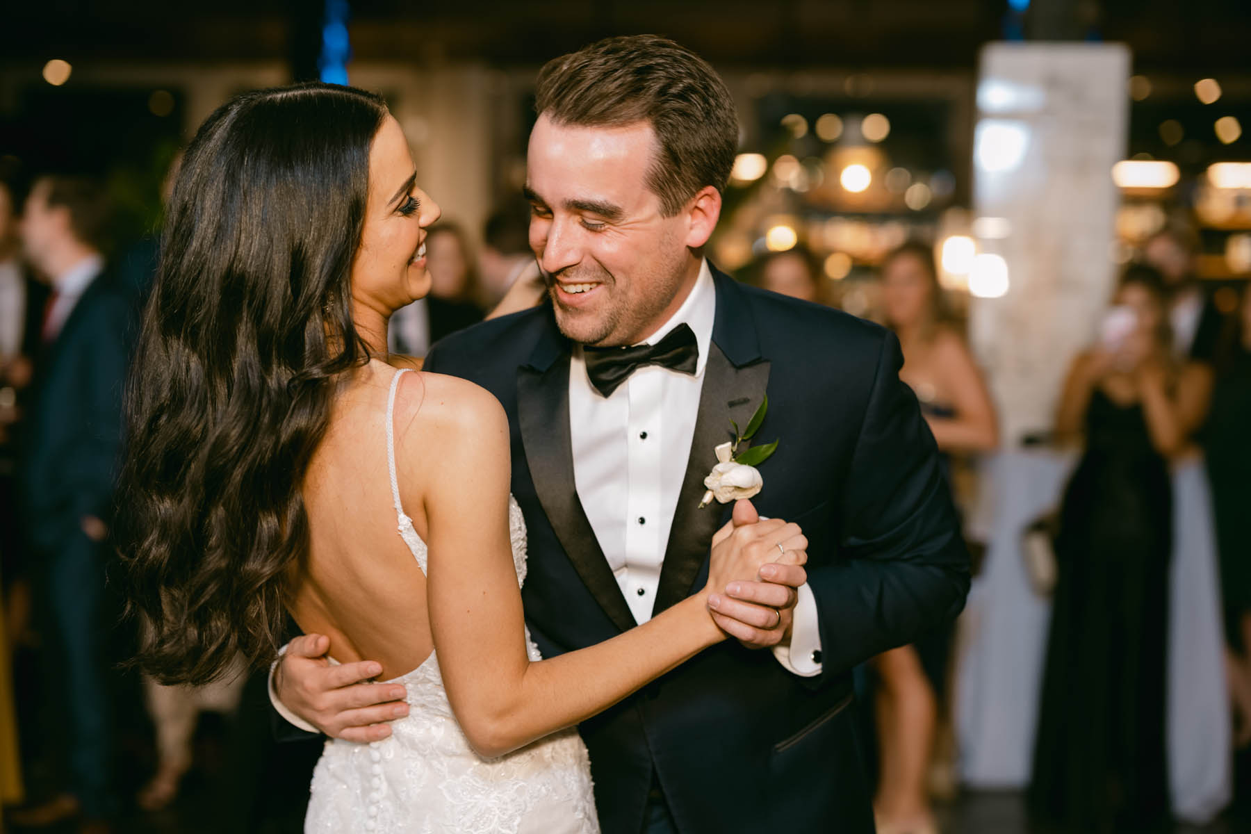 Fall Kimpton Gray wedding first dance