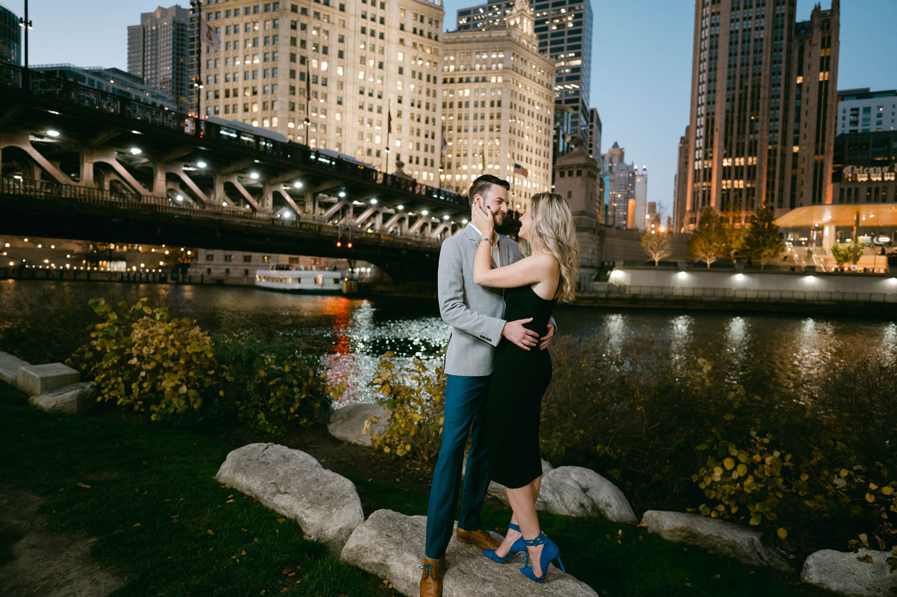 Chicago riverwalk engagement night shot