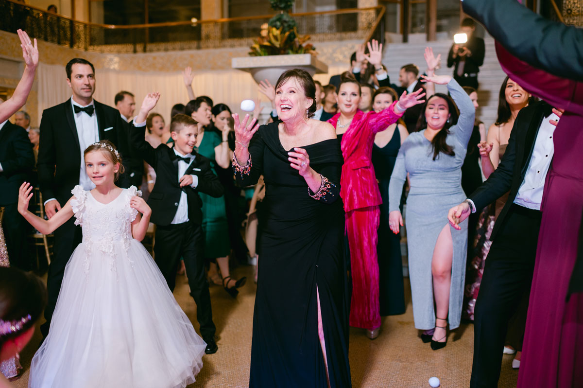 guests dancing at rookery wedding