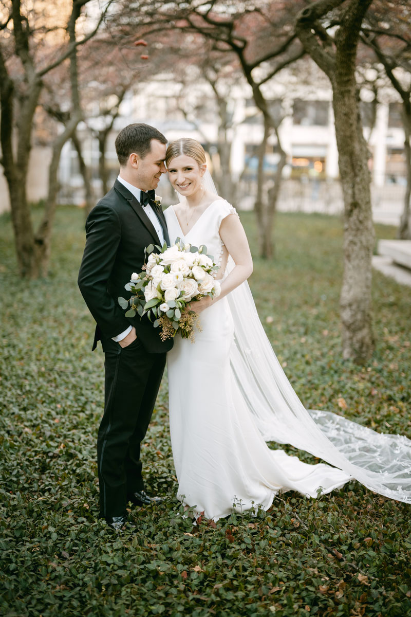 chicago art institute garden wedding