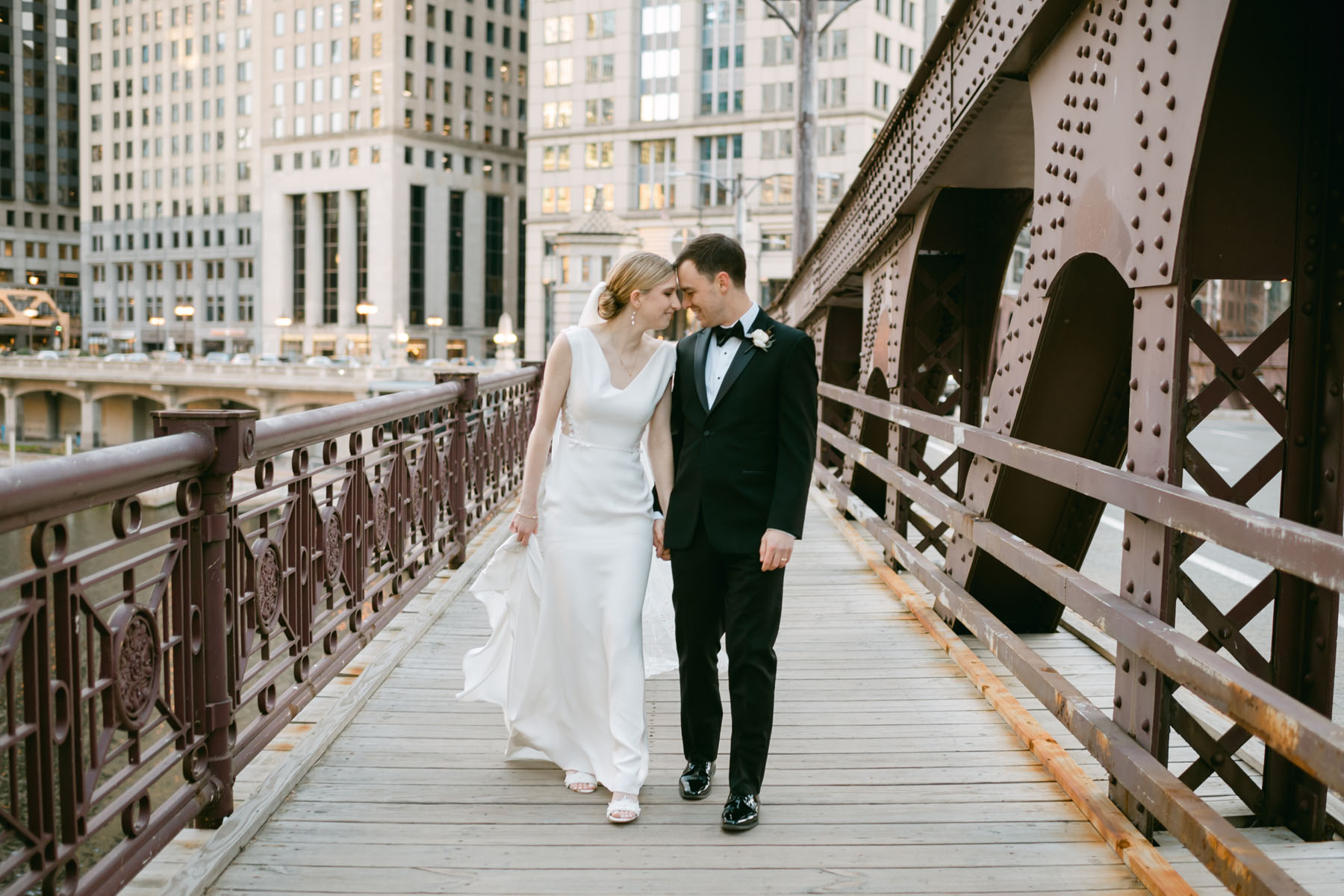 chicago riverwalk winter wedding