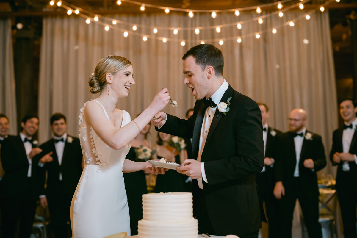 cake cutting rockwell on the river wedding