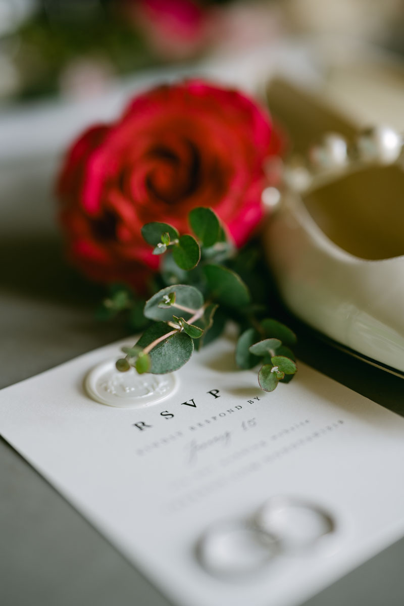 wedding invitation with red roses