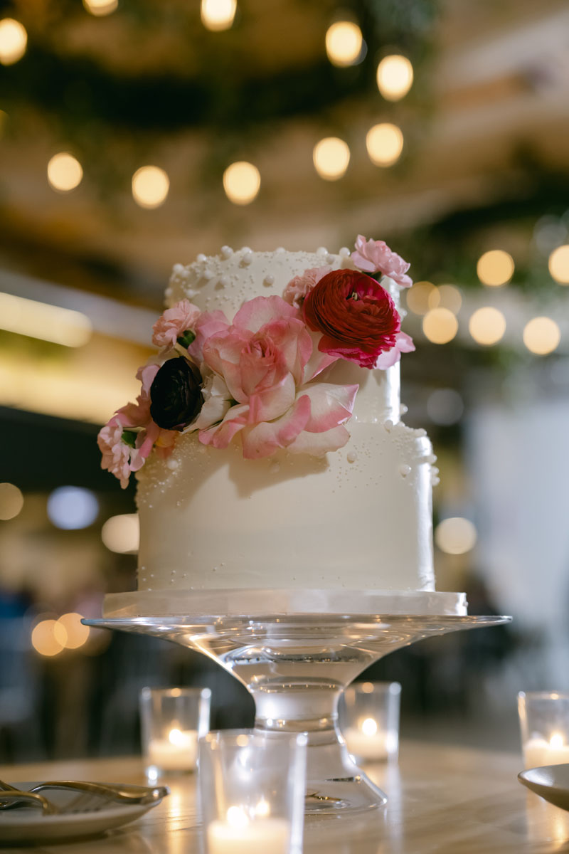 wedding cake pink flowers