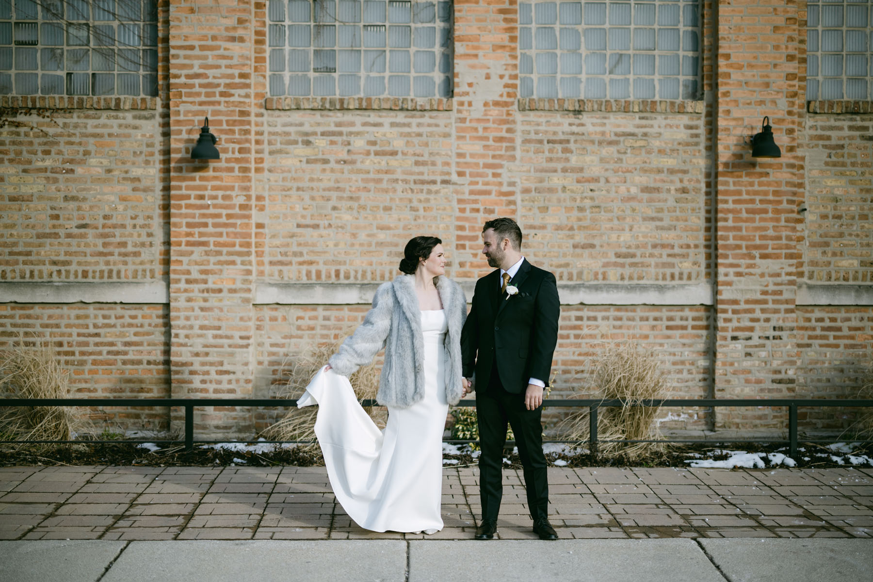 winter fairlie wedding bride and groom photos