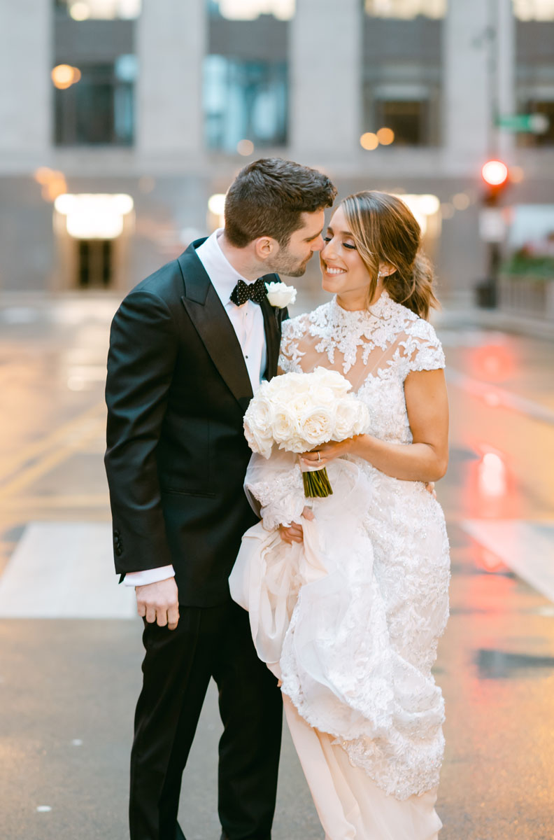 chicago board of trade rainy day wedding photos