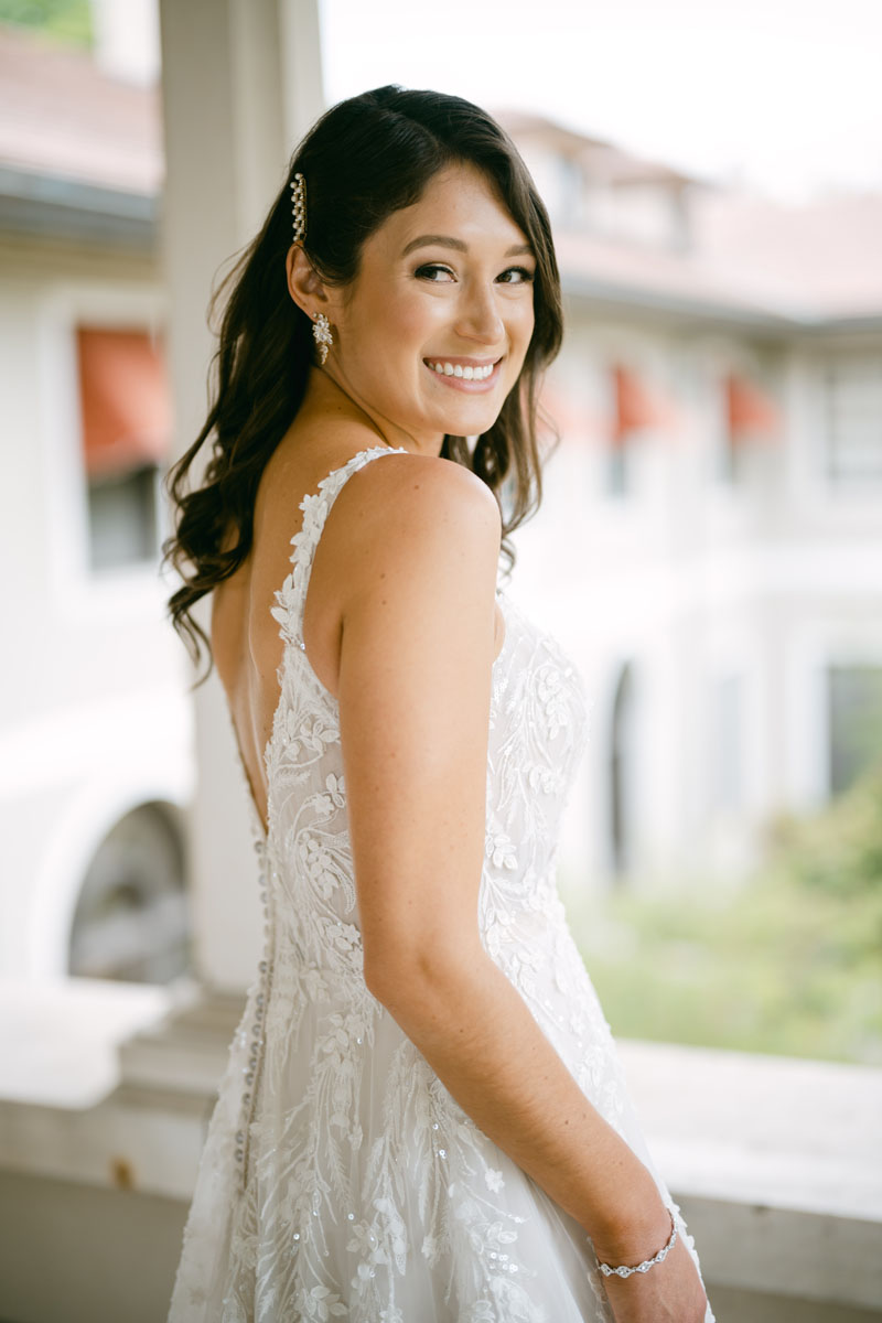 beautiful bride portrait at armour house wedding balcony