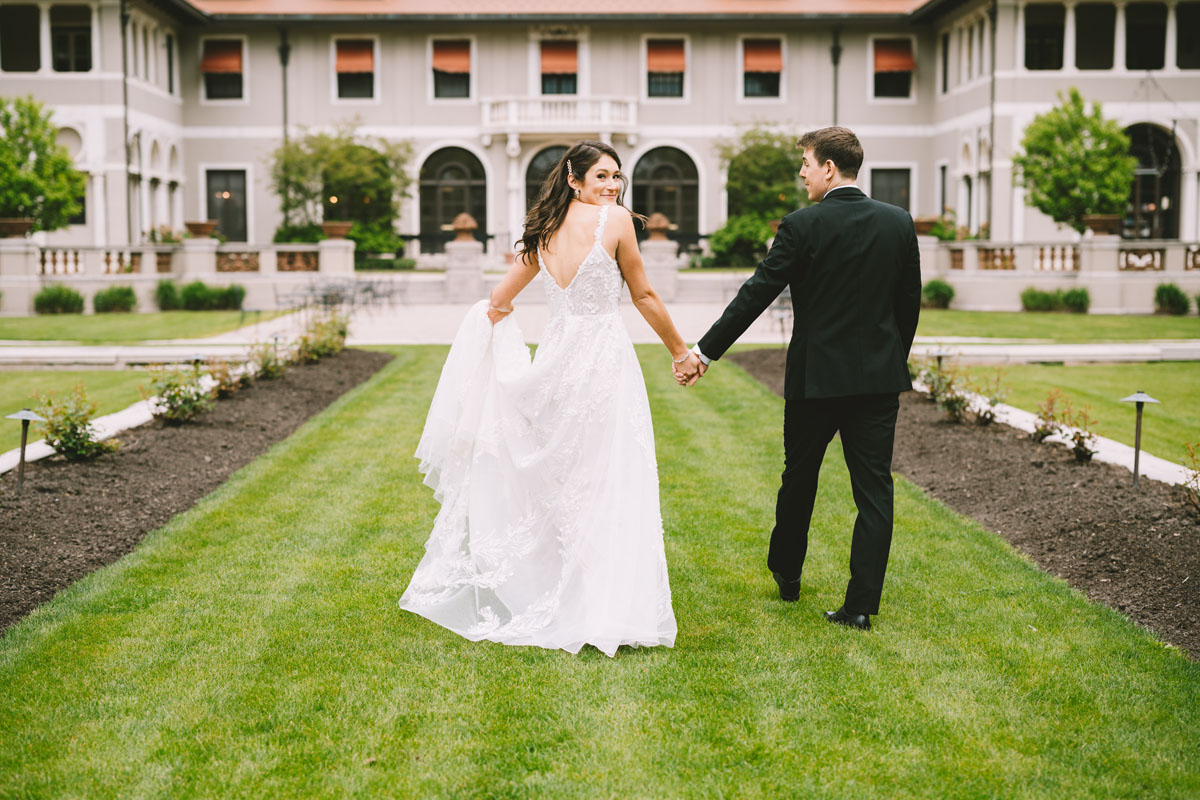armour house wedding light and bright photography