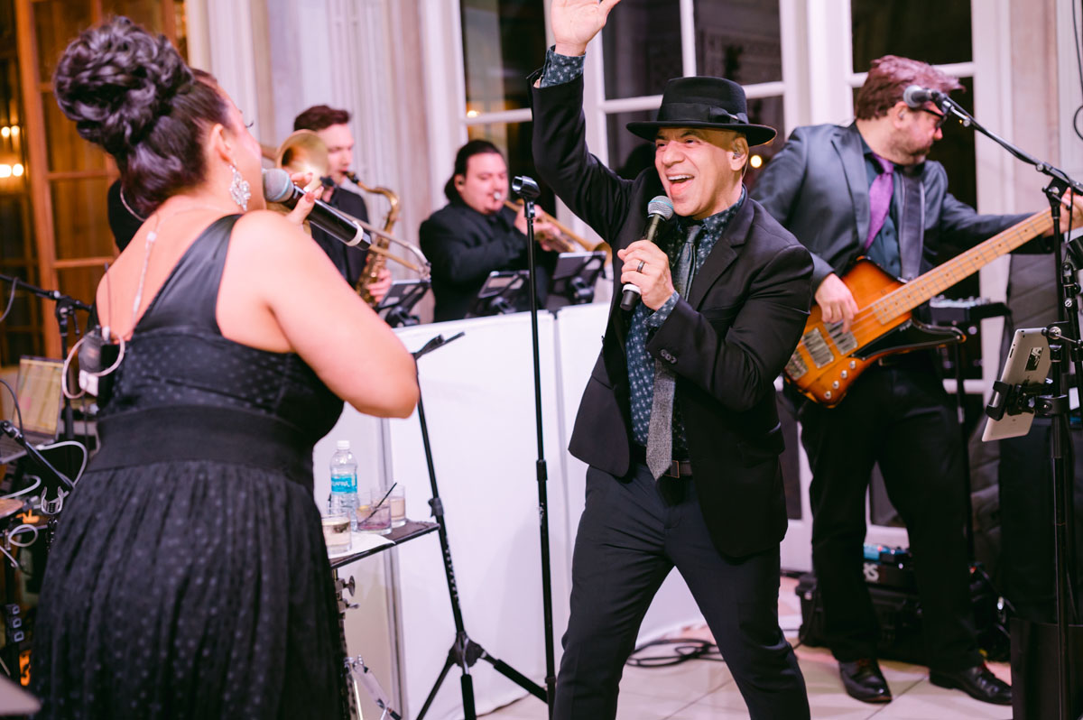 Magnificent events wedding band