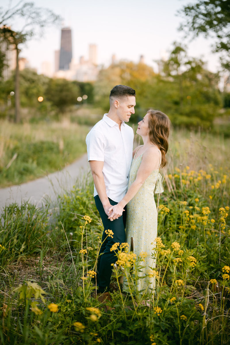 lincoln park engagement light and bright photographer