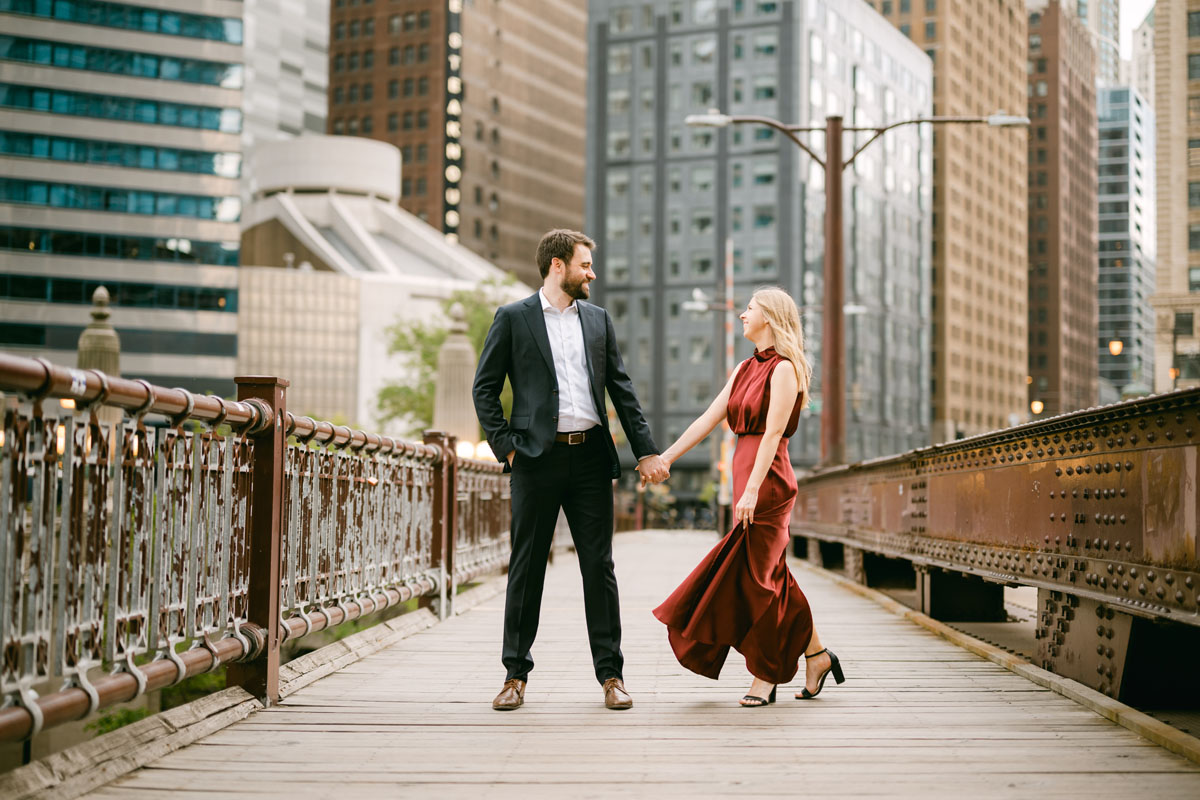 best chicago riverwalk engagement spot light and bright photographer