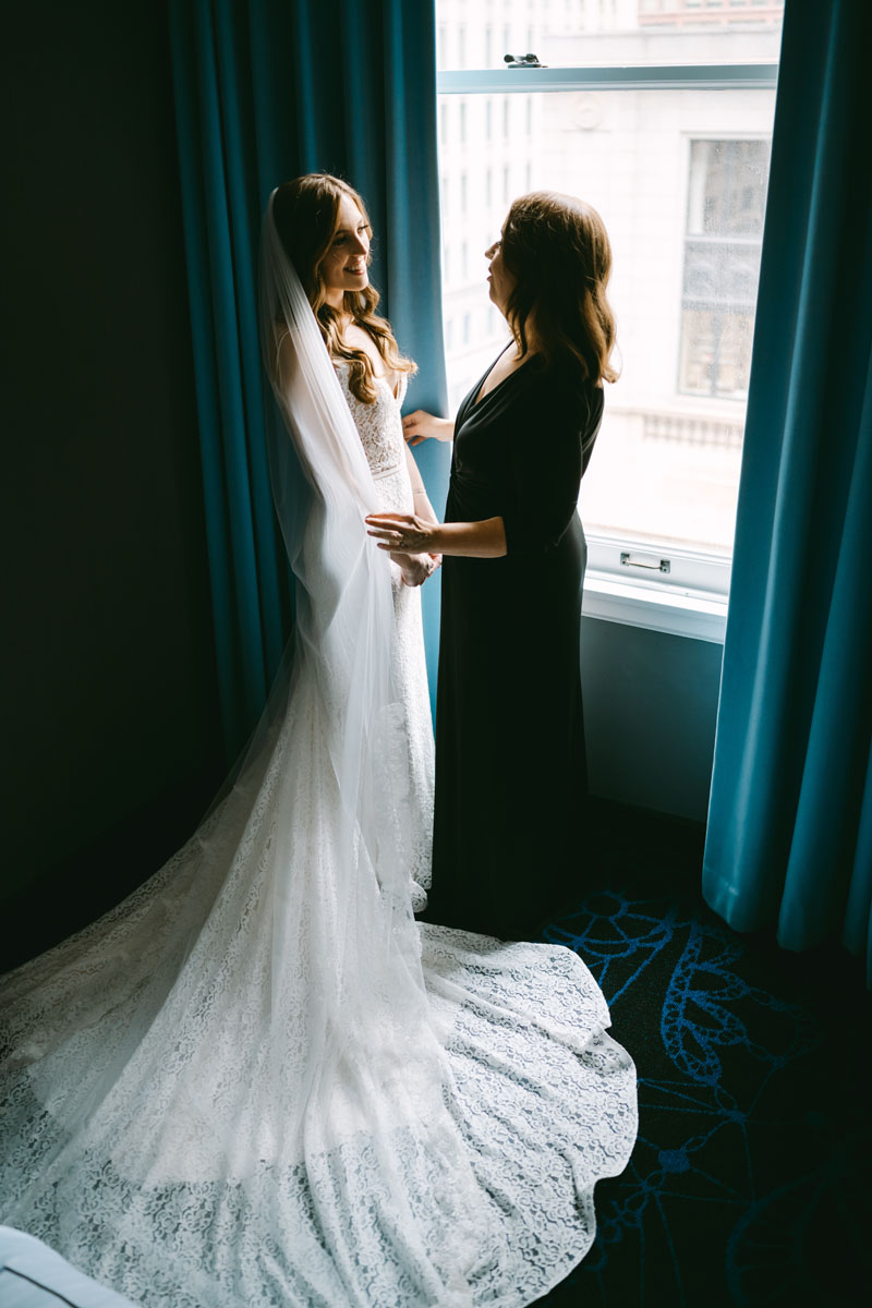 kimpton gray wedding chicago best wedding photographer