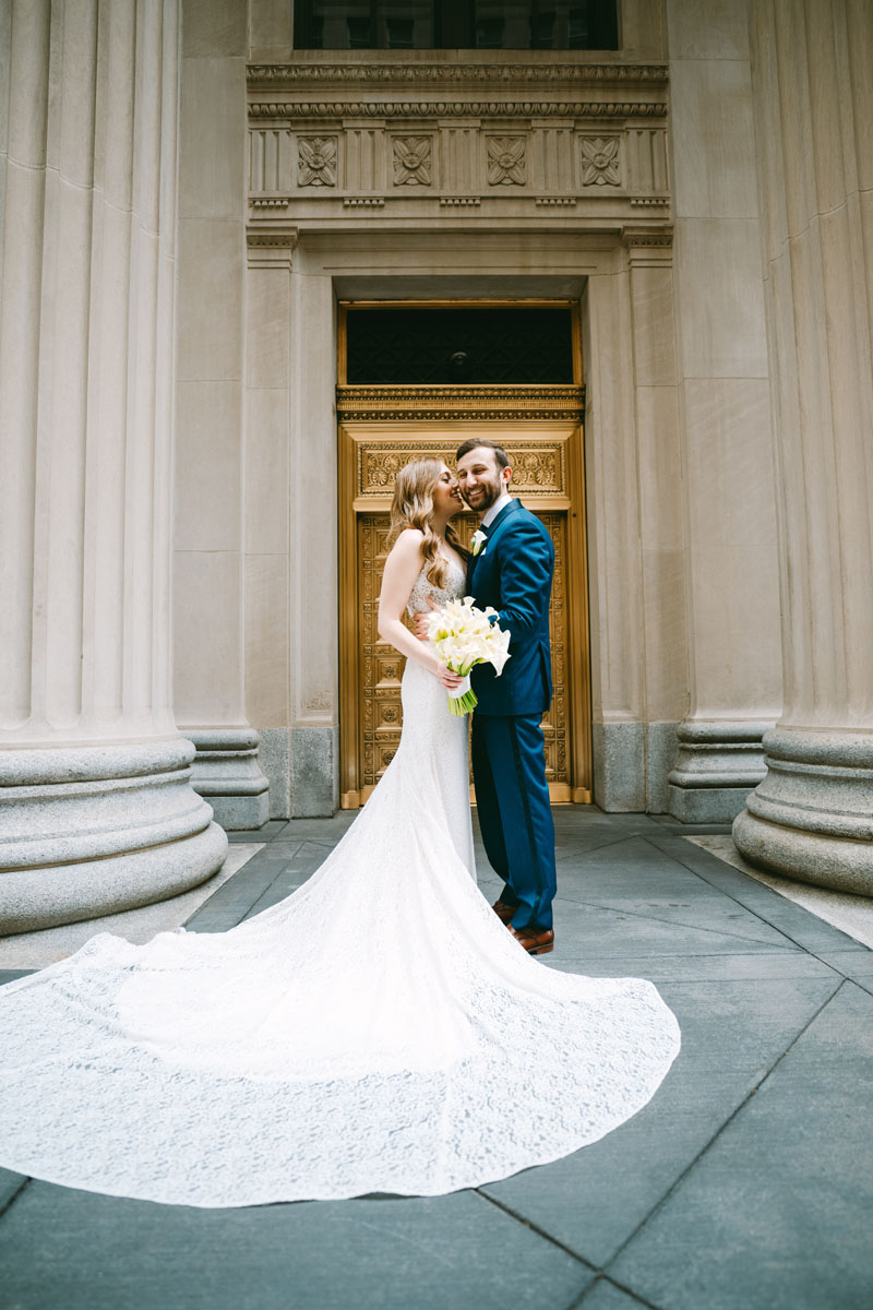 light and bright classic chicago wedding photographer chicago board of trade