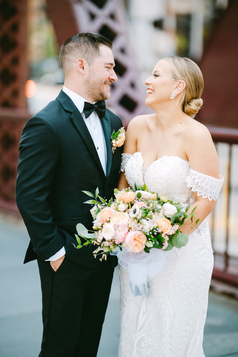 light and bright chicago riverwalk wedding photos true color wedding photography