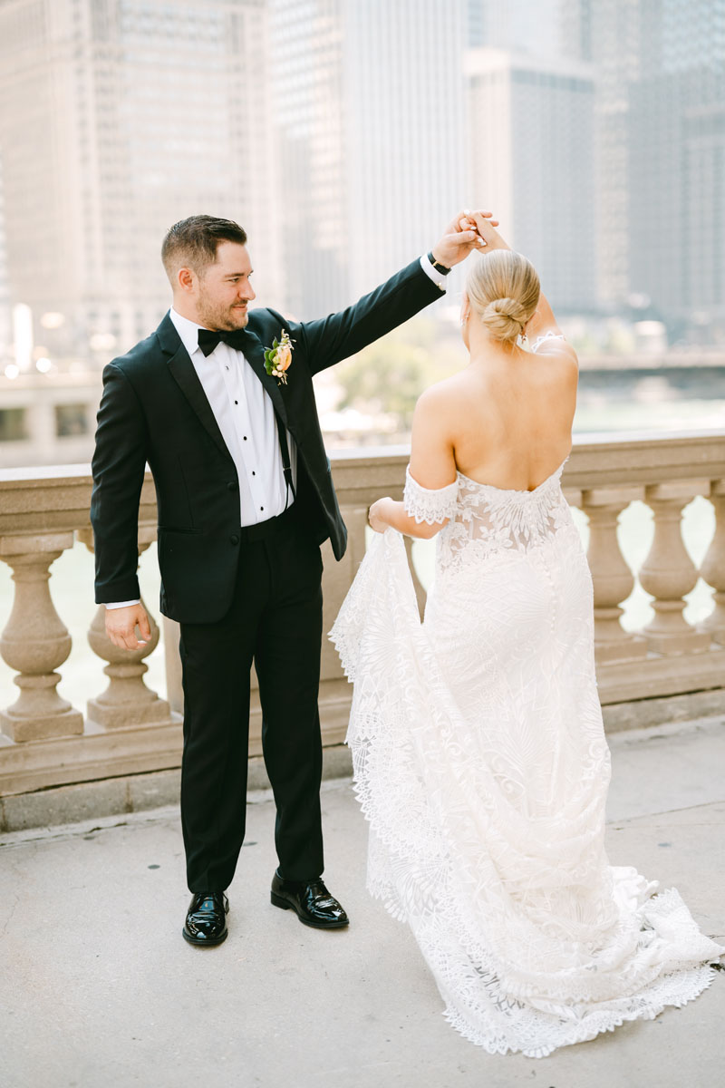 light and bright wrigley building wedding chicago true color wedding photographer