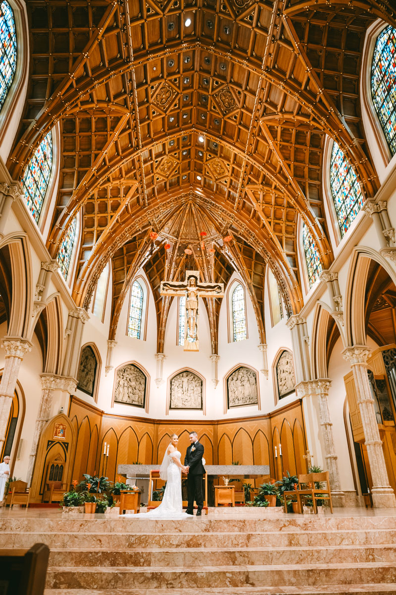 holy name cathedral wedding ceremony photographer