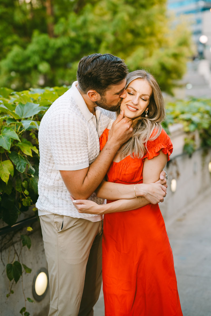 chicago riverwalk best engagement photographer
