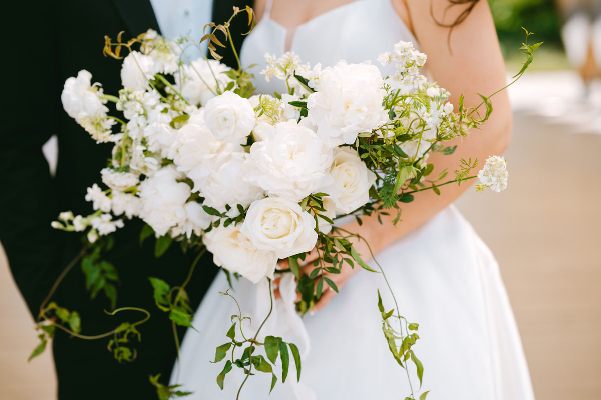 white wedding bouquet