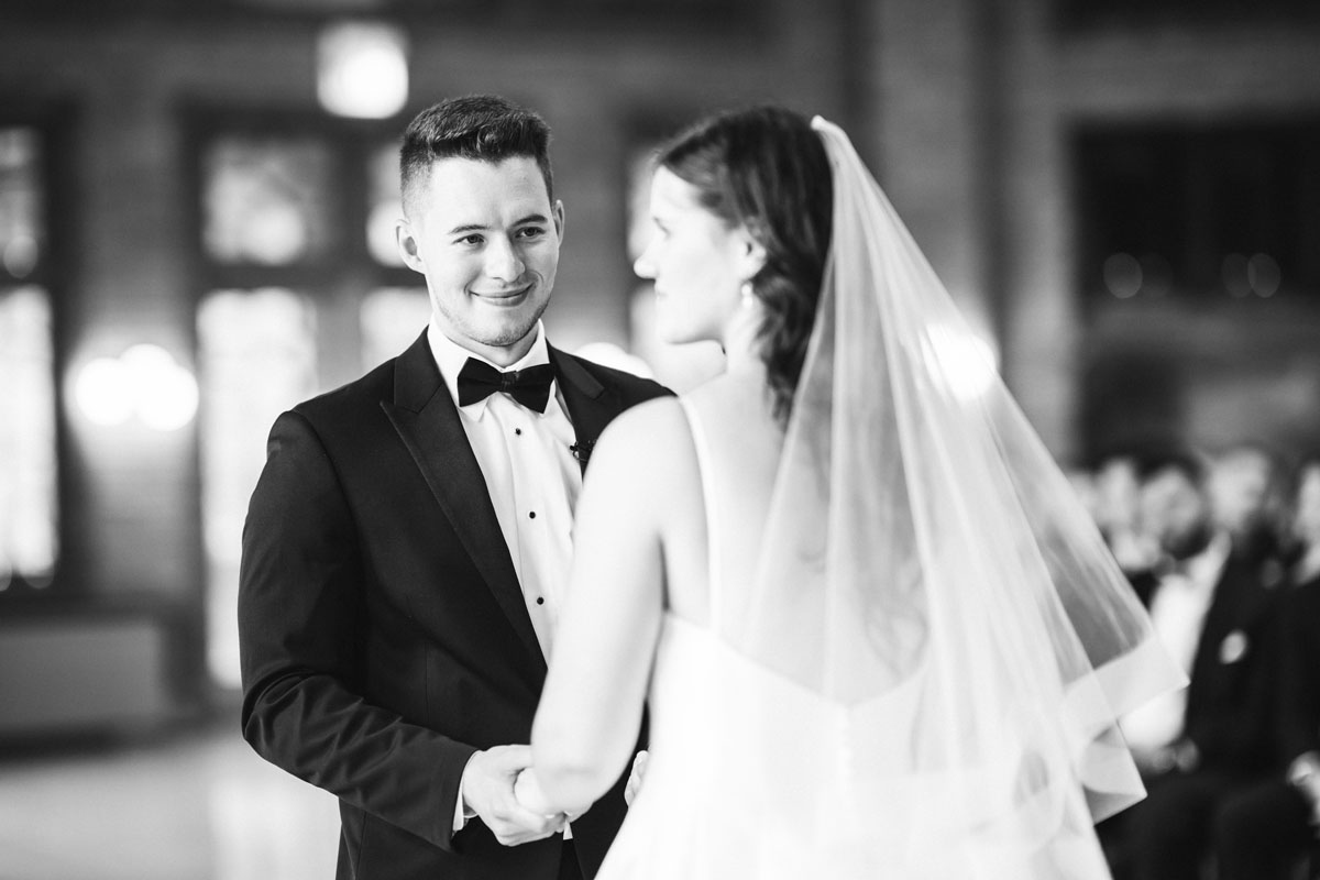 cafe brauer wedding ceremony photojournalistic wedding photographer
