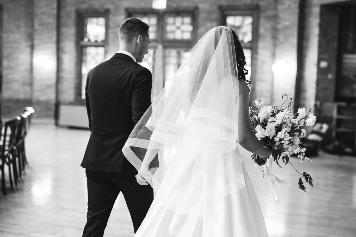 cafe brauer wedding ceremony photojournalistic wedding photographer
