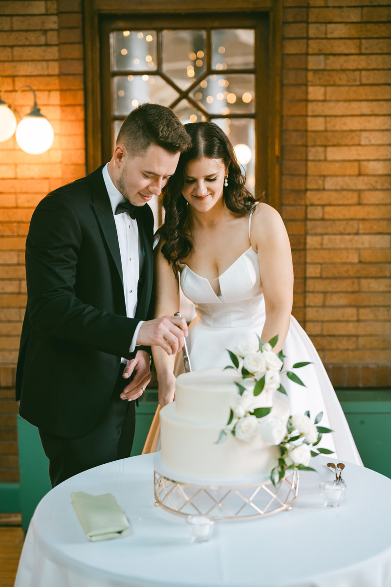 cafe brauer wedding ceremony photojournalistic wedding photographer