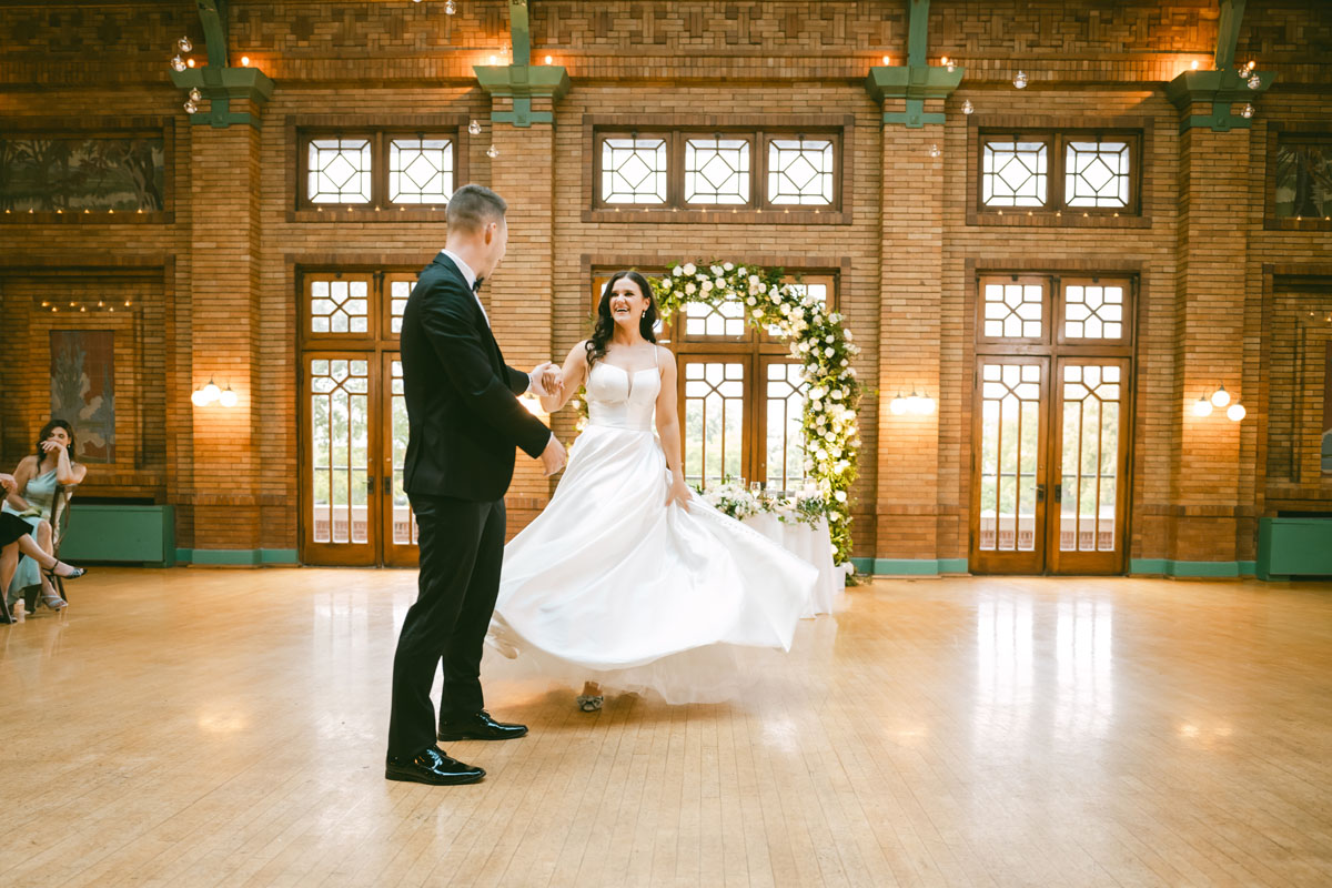 cafe brauer wedding ceremony photojournalistic wedding photographer