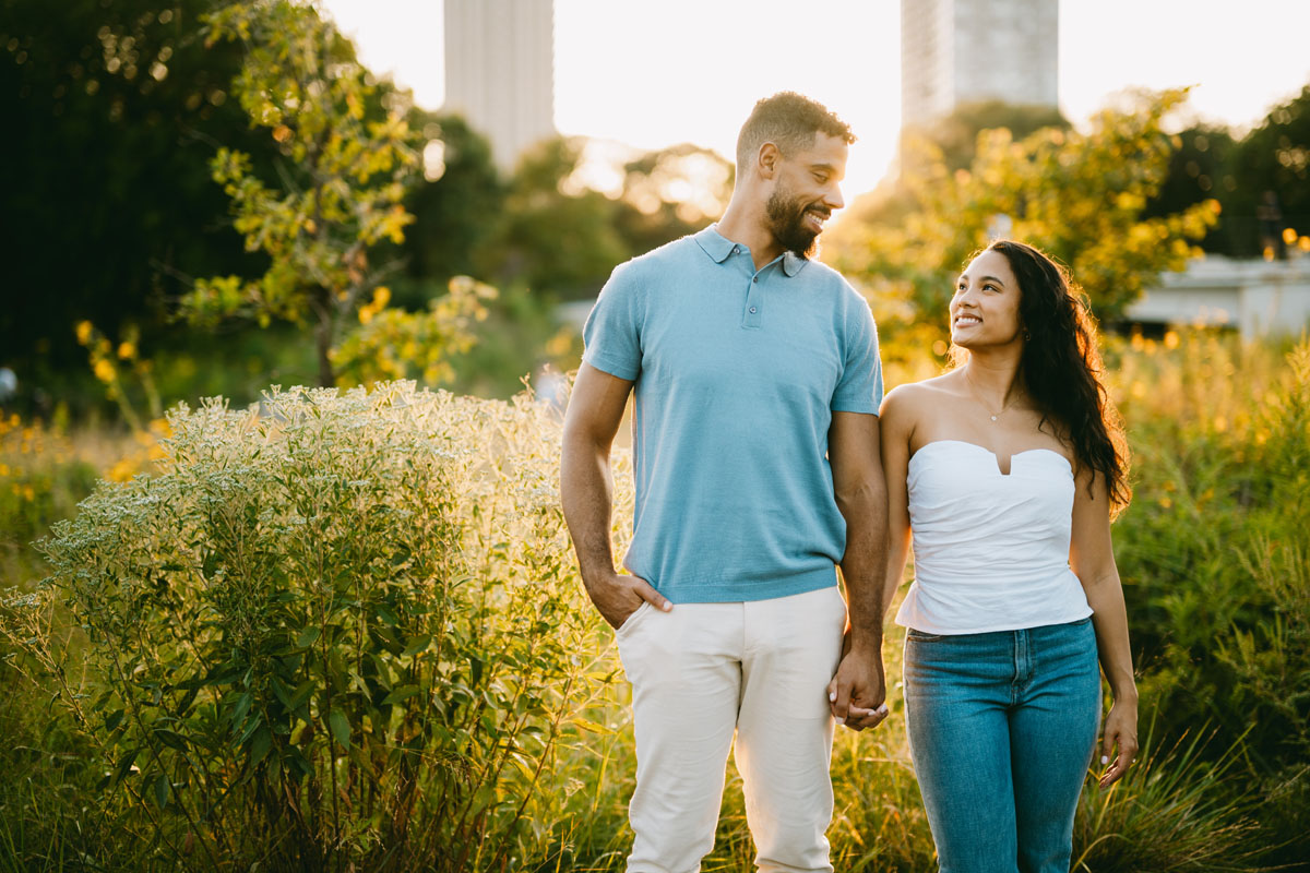 lincoln park light and bright sunset engagement photographer