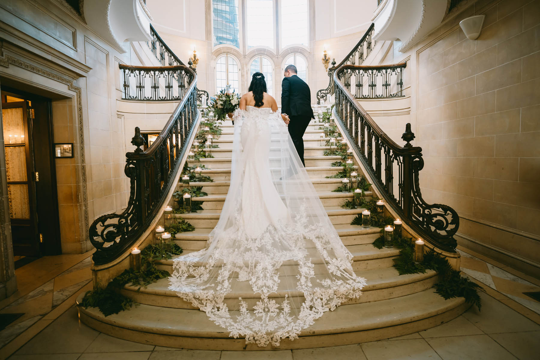 armour house wedding light and bright photographer bride and groom portrait best chicago wedding photographer