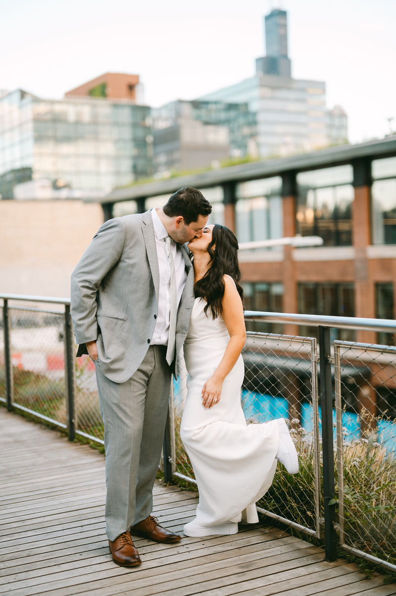 light and bright rookery building wedding best chicago wedding photographer