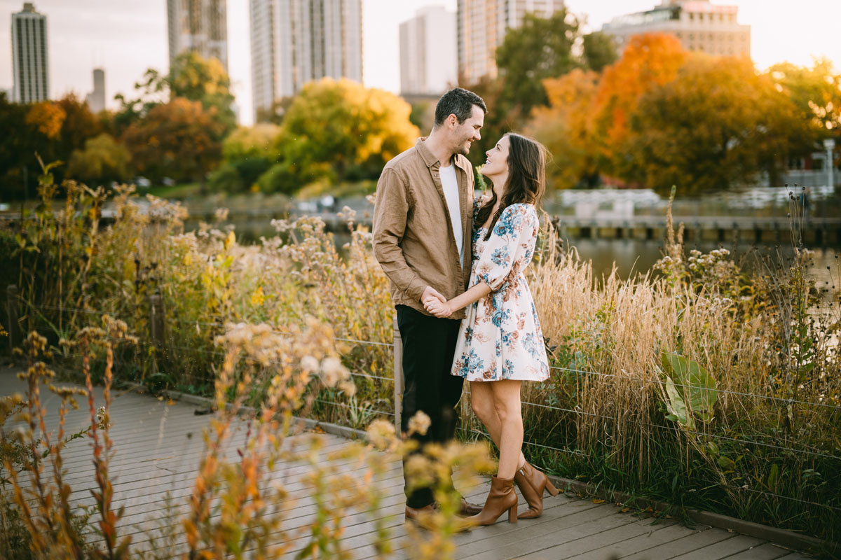 fall lincoln park engagement light and bright photography