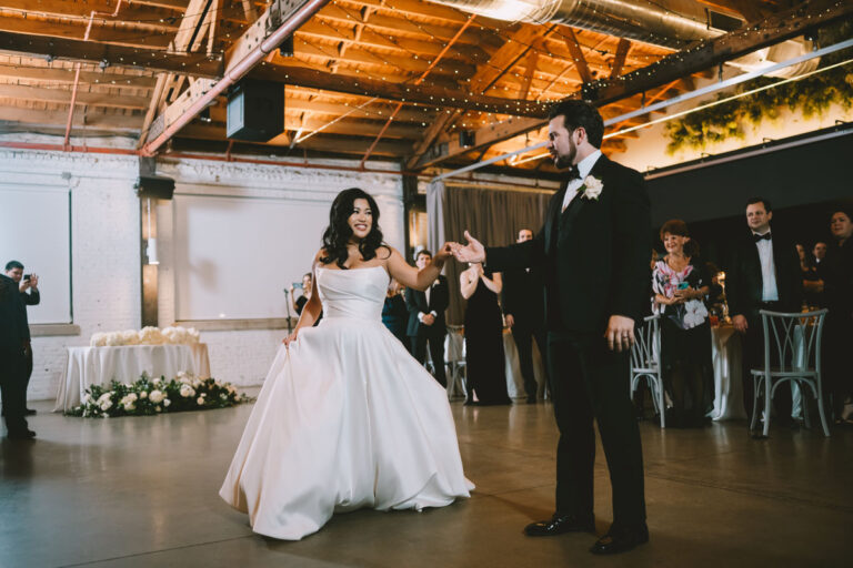 13 Charming Chicago Loft Style Wedding Venues