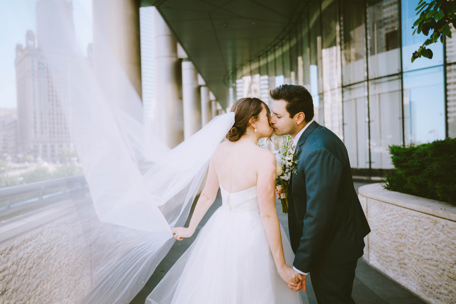 chicago riverwalk wedding true color photojournalistic best chicago wedding photographer