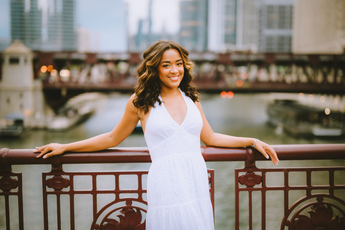 chicago senior portrait photographer fun documentary style
