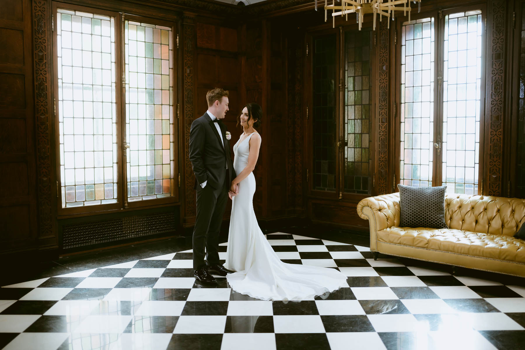 Blackstone Hotel Wedding English Room, best Chicago wedding photographer