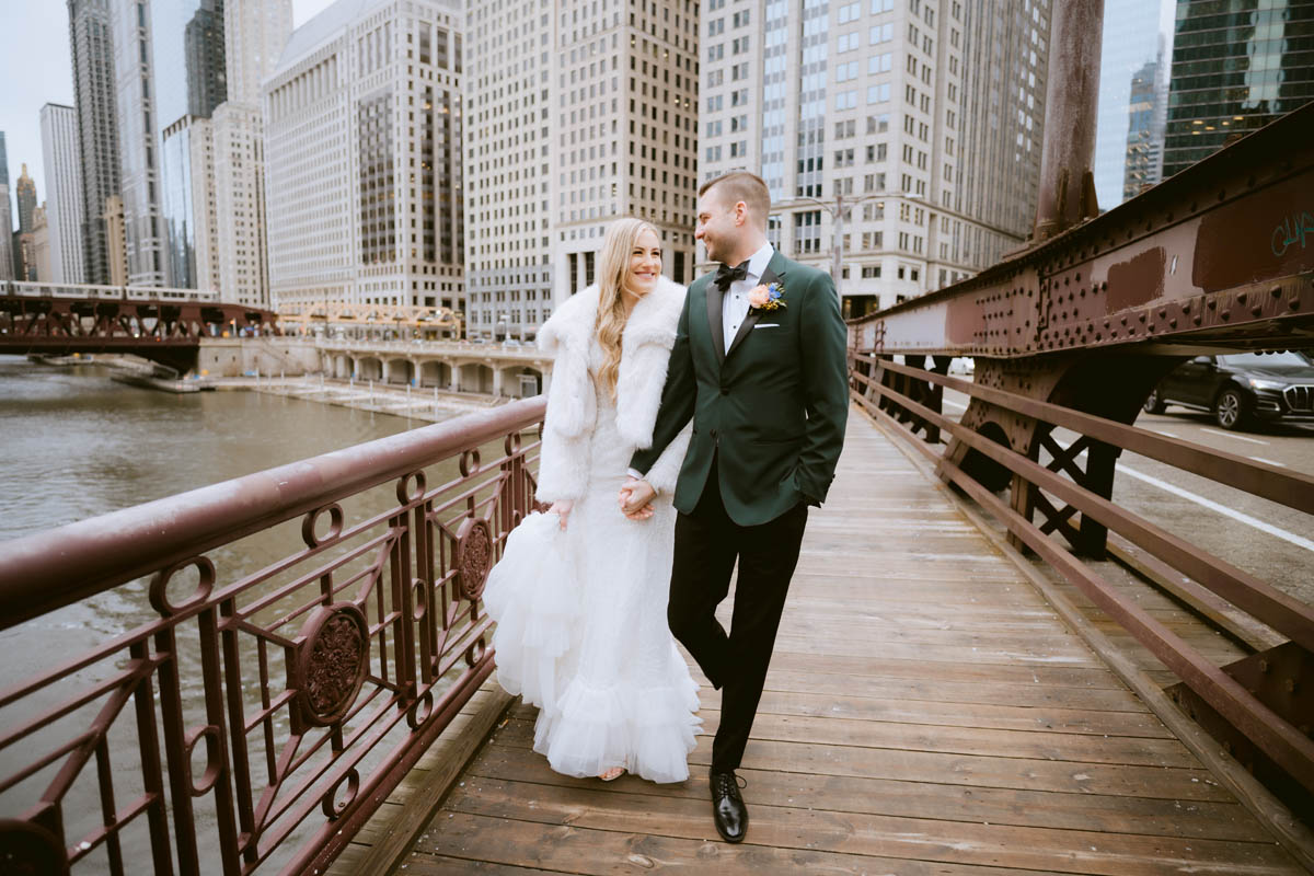 Light and vibrant Chicago Bridge Wedding photos