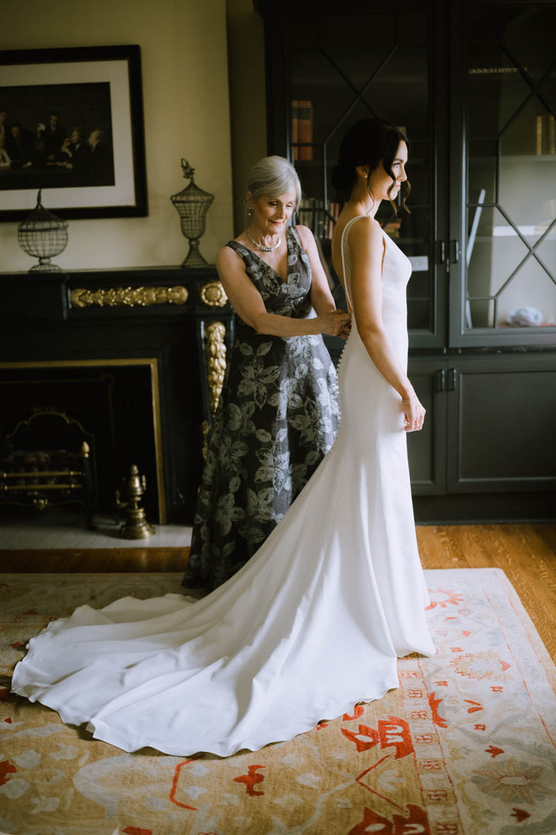 Blackstone Hotel Wedding bride getting ready, photojournalistic Chicago photographer