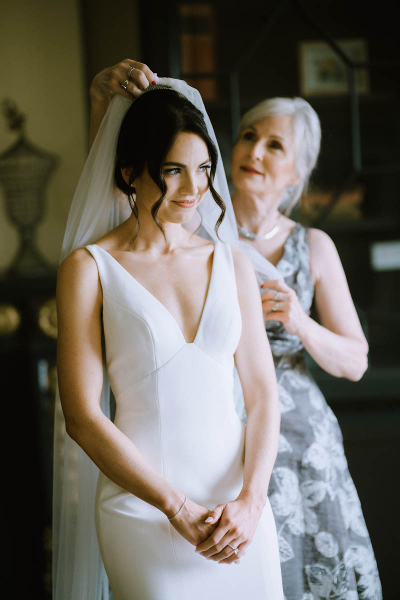 Blackstone Hotel Wedding bride getting ready, photojournalistic Chicago photographer